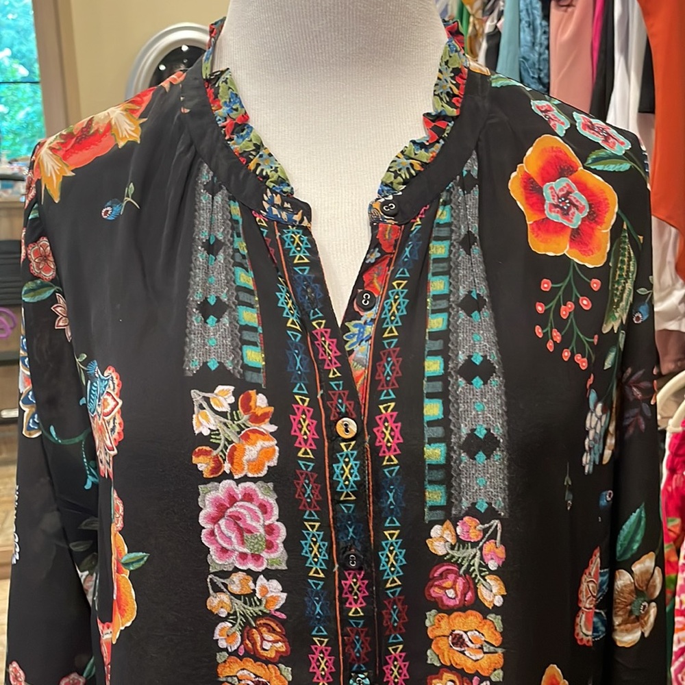 Johnny Was silk blouse - Picture 2 of 7
